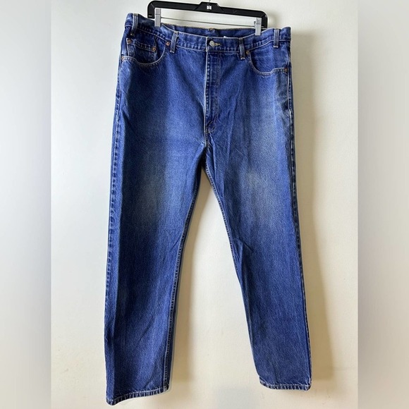 Vintage Levi's 505 Straight Leg Jeans Men W42 L32 Blue Denim Made in Canada - Picture 3 of 9
